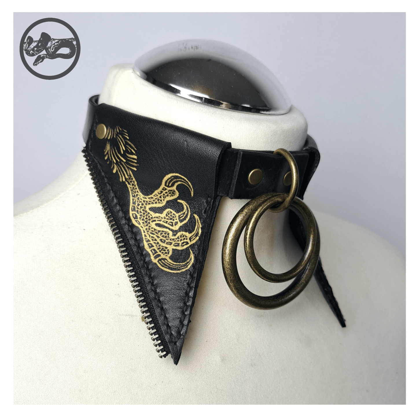 FLEDERTIER — BABA JAGA choker side view on mannequin, showcasing reclaimed leather and brass with handpainted golden chicken legs and zipper trim — witchy handcrafted neckpiece by skinpressedtight