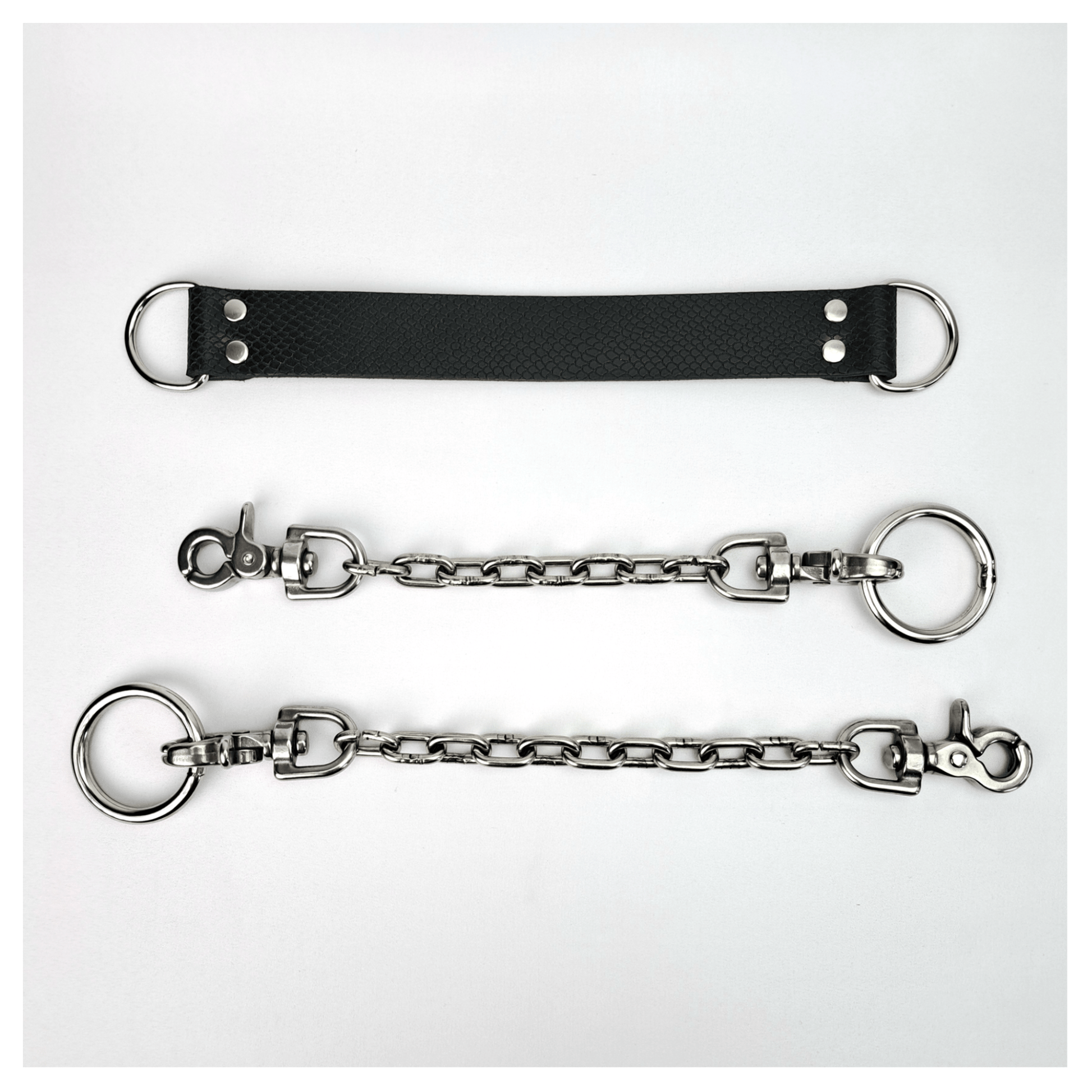 BOAKAPITEL – III. BLACK VIPER - skinpressedtight