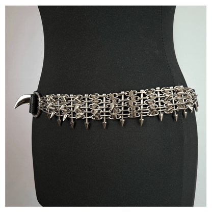 KLINGENSÄNGER — VIPER edition belt left side view on black mannequin, featuring black viper print leather, metal chainspike hardware, and fang studs — gothic handcrafted accessory by skinpressedtight